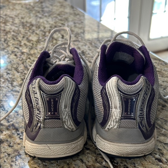 Brooks Glycerin Women's Gray and Purple Running Shoes - Picture 13 of 14